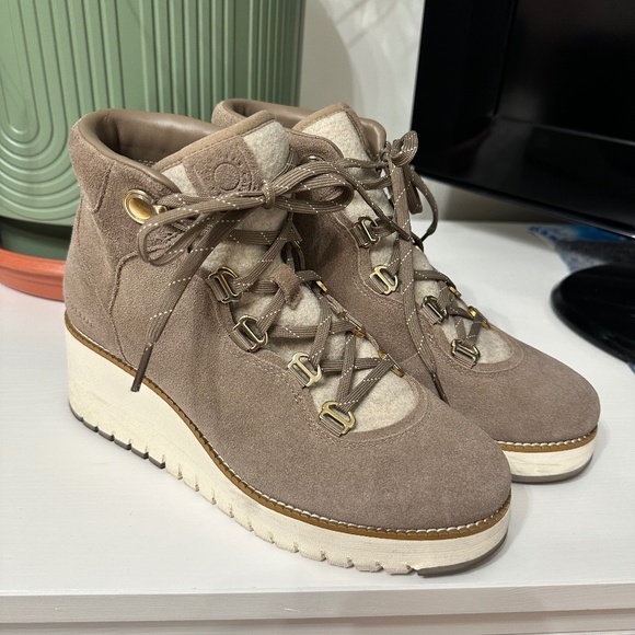 Cole Haan Wedge Grande Xplorer 7.5 Boots - Picture 1 of 5